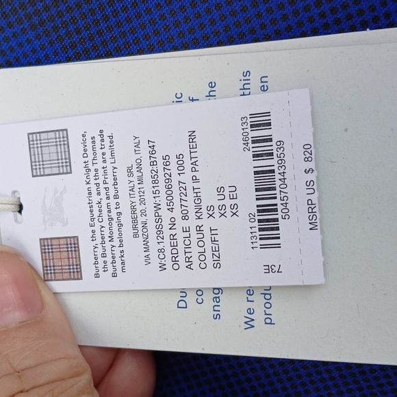 $820 Burberry Floral Blue Graphic T-Shirt, run large (Unisex), P2P 21 - Picture 4 of 8